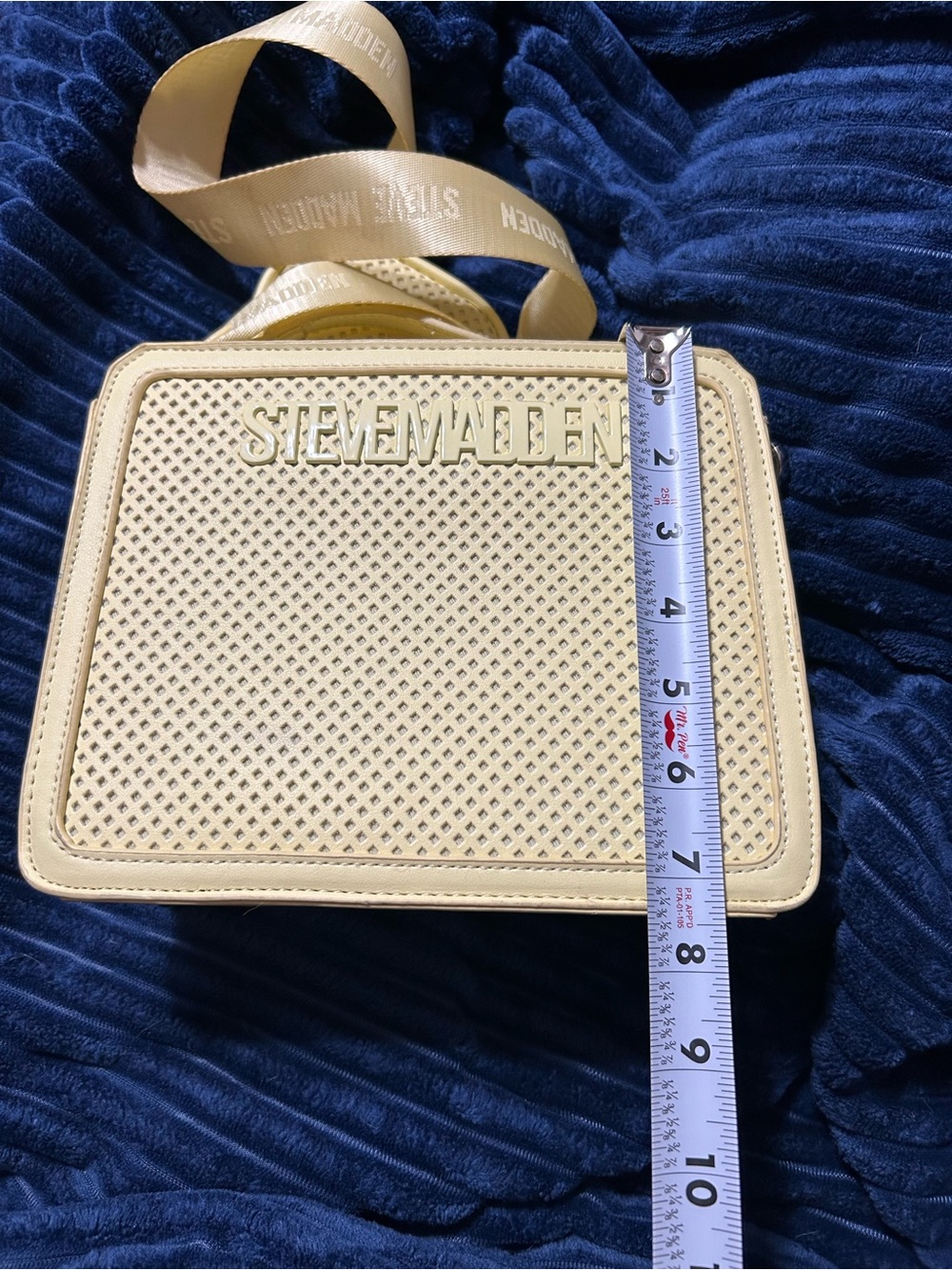 Steve Madden Bevelyn Yellow Perforated Crossbody Bag - Picture 3 of 11